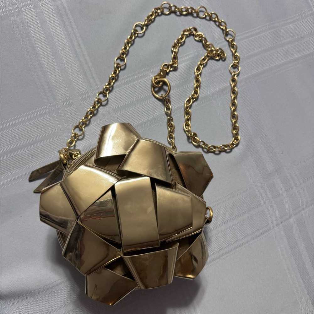 Betsey Johnson Gold Christmas Bow Crossbody Purse - Picture 15 of 15